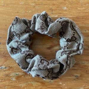 NWOT Gucci hair tie (not authentic).